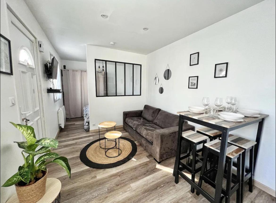 Joli Appartement Avec Parking La Rochelle  Zewnętrze zdjęcie
